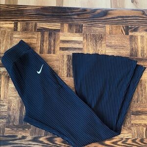 Nike Women’s Black Ribbed Flared Leggings with White Swoosh